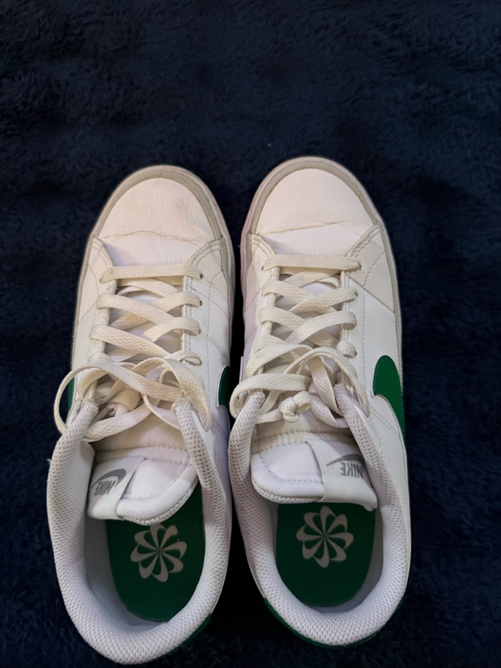 Nike Court Legacy White Low-Top Sneakers with Green Swoosh - Picture 2 of 2